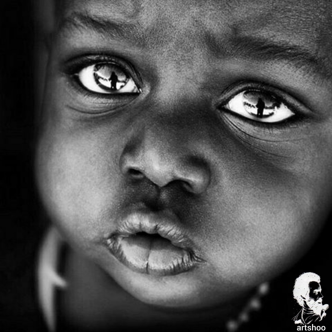 مدل کودک سیاه قلم